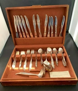 59 pc Oneida Ltd 1881 Rogers Floral Silverplate and Stainless Flatware + case - Picture 1 of 5