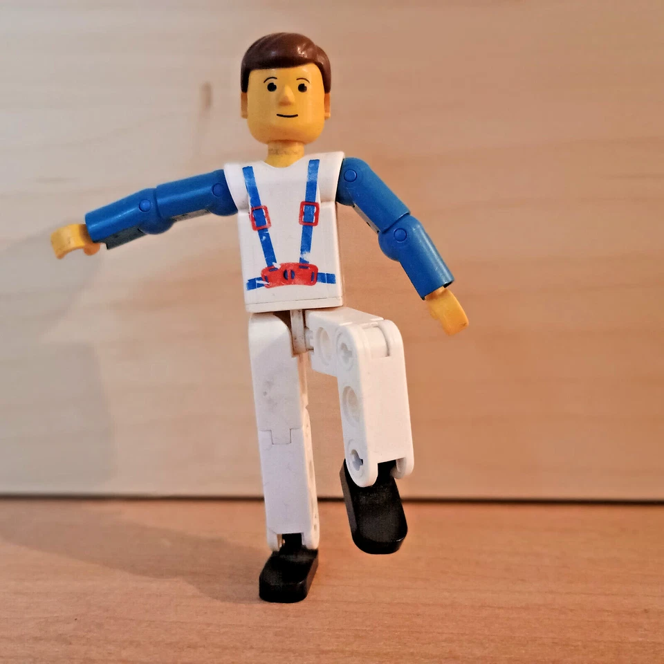 LEGO Technic Figur weiß mit blauen Armen - Bild 1 von 1