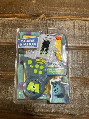 Электронная игра Hasbro Milton Bradley Disney Pixar Monsters Inc Scare Station - Изображение 1 из 3
