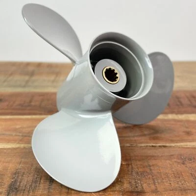 Honda Boot Propeller Aluminium 25-30 PS Außenborder 9-7/8 x 11" 10 Zähne 3 Blatt - Bild 1 von 4