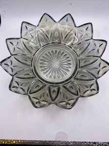 Vintage Federal Glass Petal Design 1960’s Iridescent Carnival Glass 6" Bowl B8 - Picture 1 of 5