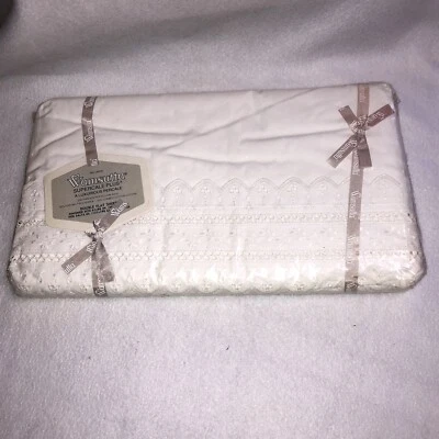 Wamsutta Supercale Plus Beacon Hill Lace Double Full Flat Sheet White 200 Thread - Image 1 of 4