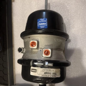 GC3030LCW Genuine Haldex Brake Chamber Goldseal 3030GC LS OEM - New - Picture 1 of 4