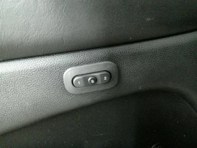 Interruptor de puerta delantera del conductor memoria LHD del conductor compatible con 06-14 GRAND CHEROKEE 104913271 Foto 1 de 4