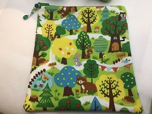 NEW Woodlands Animals Purse, Fabric + Blue Faux Patent Leatherette - Picture 1 of 4