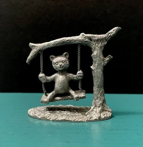 Estatuilla miniatura Spoontiques peltre gatito gato árbol columpio animal diorama - Imagen 1 de 11