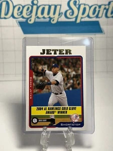 2005 Topps Derek Jeter 2004 AL Rawlings Gold Glove Award #700 - Picture 1 of 2