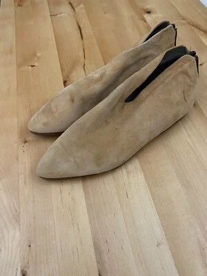 women's pointed toe flat shoes / Bootie size 6 (36) casual , Vintage, well made, - Image 1 of 4