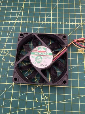 Protechnic Magic 70mm x 15mm 12V DC 0.58A 3-Pin Fan - MGT7012UR-O15 (V9) - Photo 1/4