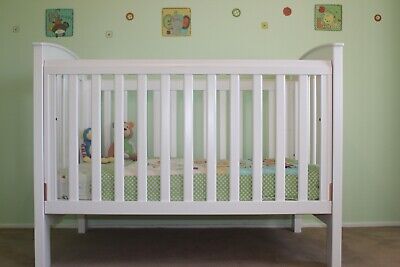 Used Boori Country Collection 3 In 1 Childrens Cot **PRICE DROP** • 29$