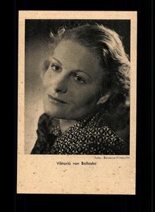 Victoria von Ballasko Ross Publishing Postcard ## BC 78941