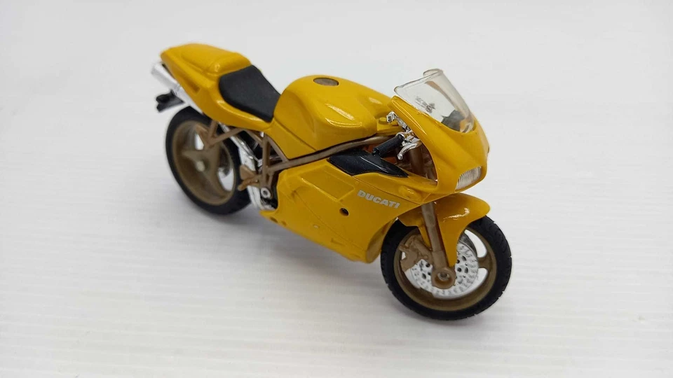 EDIAD233 Ducati 748 1/18, senza scatola originale - Immagine 1 di 1
