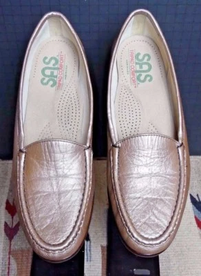Women's SAS Gold/Copper leather Casual Cool Classic Loafer. Sz.9.5S MINTY! - Image 1 of 4