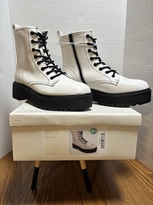 A NEW DAY Erin White Memory Foam  Platform Combat Boots Size 8 Zipper Sides New - Image 1 of 4