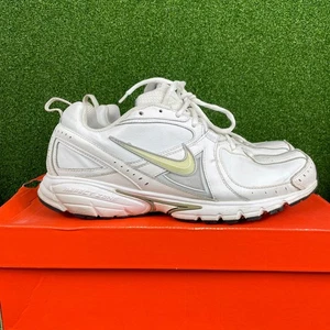 Baskets de course vintage Nike Dart 5 en cuir blanc pointure 11 - Photo 1/7
