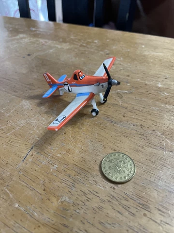 Disney Planes Diecast Plastic Wings Dusty Crophopper Mattel X9460 AUTHENTIC  3” Cover