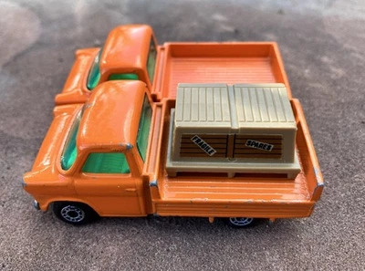 Matchbox Superfast Nº 66 Ford Transit con caja extraíble - Lote de 2 camionetas Foto 1 de 4