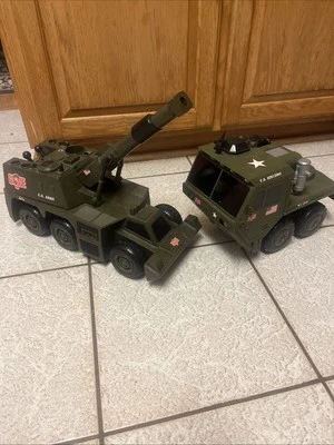 Hasbro 2002 GI Joe 2hq-12 juguete ejército de Estados Unidos tanque de guerra motorizado 17"" y misil móvil Foto 1 de 4