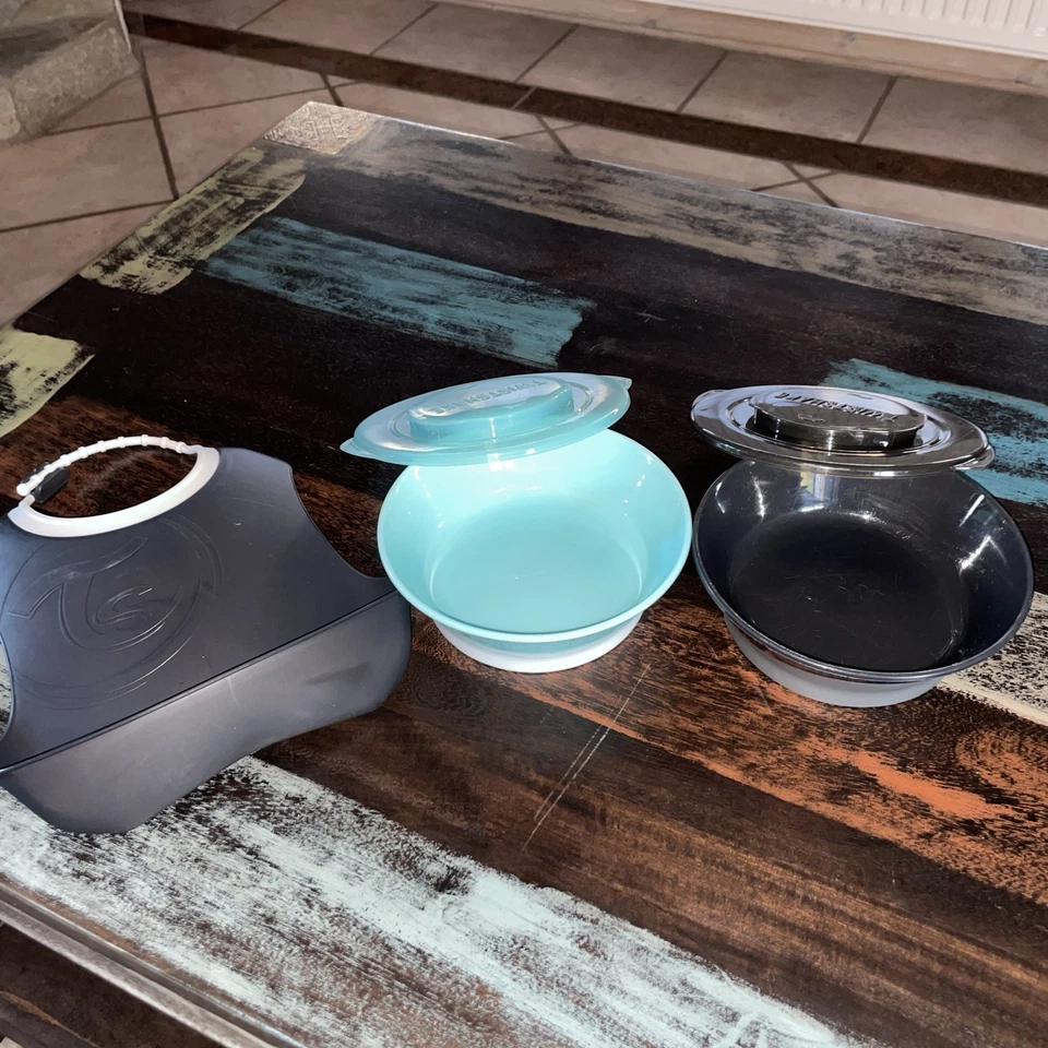 Gebr. TWISTSHAKE 2 Schüssel+2Deckel 6+ Monate–Rutschfeste Kinderschalen+Lätzchen - Bild 1 von 1