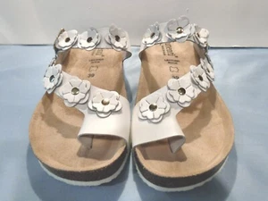 AUTENTI MADE IN SPAIN WOMAN'S EU 39 (US 8) WHITE FLORAL LEATHER SANDALS - Picture 1 of 8
