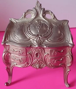 Antique VTG Victorian Jewelry Casket Coffin Box Silver Tone Detailed Footed - Picture 1 of 10