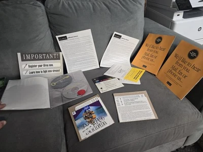 Apple Education Series Educator Advantage Software Kit - Many Discs Cds - Image 1 of 4