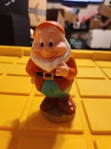 Disney Blancanieves y los siete enanitos figura feliz apretar goma baño juguete 5" - Imagen 1 de 4