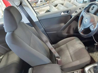 Driver Front Seat Germany Built VIN W 1st Digit Cloth Fits 15-18 TIGUAN 2977972 - Imagem 1 de 4