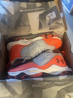 Zapatillas Tenis Under Armour UA PS Zone BB 2 Talla 3Y GRIS/ROJO Foto 1 de 2