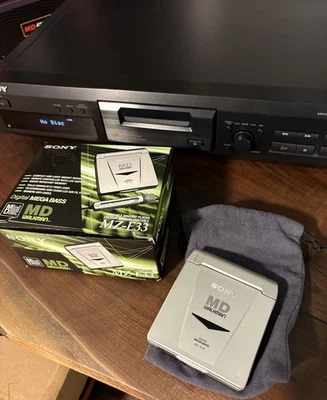 Sony MDS-JE330 MiniDisc Deck E Sony MZ-E33 PORTÁTIL MD PLAYER Combo Testado - Imagem 1 de 4