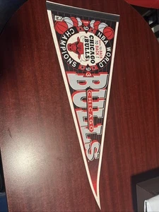 Chicago Bulls 1993 Back To Back To Back NBA World Champions Pennant Original - Picture 1 of 6