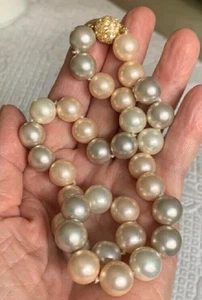 VINTAGE PINK,WHITE & GRAY LARGE PEARL CHOKER W/GOLD RHINESTONE CLASP - Picture 1 of 12