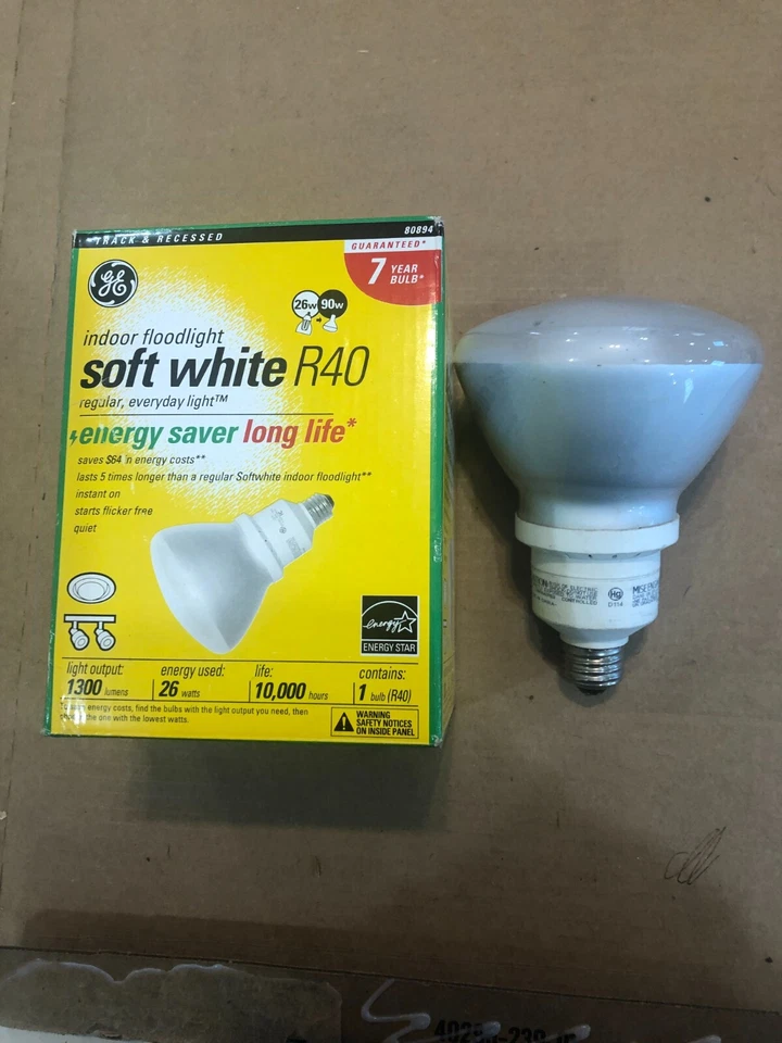 Lote de 2 - R40, 26 Watt, 2700K base média CFL - Imagem 1 de 4