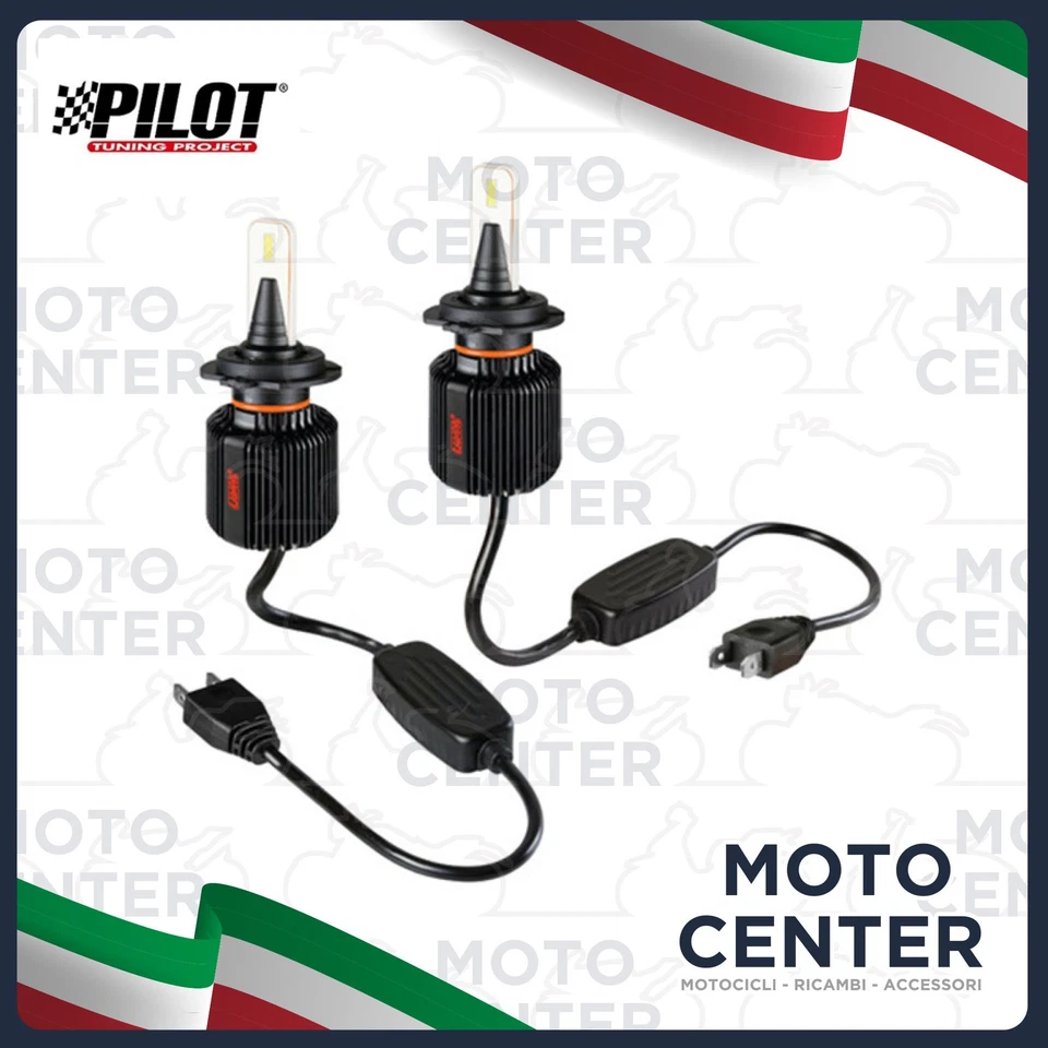 COPPIA LAMPADE LED PILOT SERIE 3 BLADE H7 12 V. - 20W - PX26D - 6500K - Immagine 1 di 1