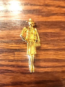 Chanel Pin Brooch Gold 2” Mademoiselle Coco Paris Vintage - Picture 1 of 3