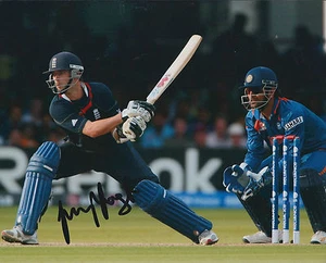 James FOSTER Signed Autograph 10x8 Photo +RD COA ENGLAND Cricket WicketKeeper - Picture 1 of 1