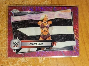 2025 Topps Chrome WWE - Zelina Vega #196 Pink Shimmer Refractor - Imagen 1 de 1