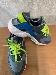 Nike Air Huarache Run (GS) Blue, Grey Volt Green Trainers Size UK 5 (38) 24 cm - Picture 1 of 9