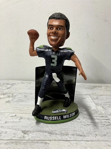 Russell Wilson Seattle Seahawks  Limited Edition Bobblehead NFL  FOCO Cover
