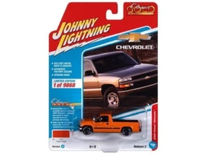 AutoWorld JohnnyLightning 1/64 2002 Chevy Silverado (Tangier Orange) JLSP281A B7 - Picture 1 of 2