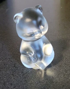 Fenton Sitting Bear Frosted Satin Glass Teddy Bear Figurine Paperweight 3 3/4" - Picture 1 of 5