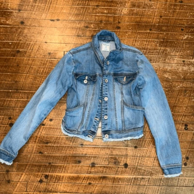 Mayoral Distressed 14 Chaqueta Vaquera Básica Clásica Foto 1 de 3