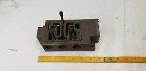 NEW Numatics UNKNOWN P/N Valve Manifold Base with 3 Bolts. - Picture 1 of 9