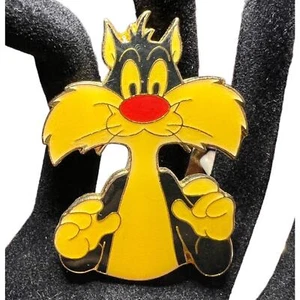 Vtg Sylvester Cat Enamel Brooch Warner Bros 1990 Pin Tweety & Sylvester WBI - Picture 1 of 5