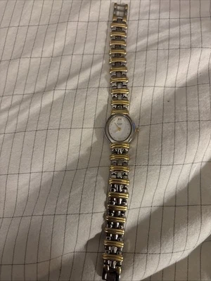 Reloj Analógico Cuarzo Ovalado Dos Tonos Moda Vintage Pulsar Mujer V811-X043 7" Foto 1 de 4