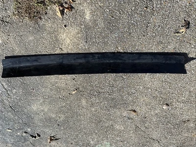 Alerón central trasero Camaro Z28 Iroc-Z RS 1982-1990 escotilla maletero OEM GM 20240406  Foto 1 de 4