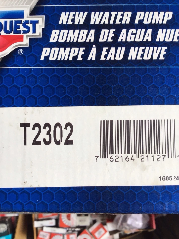 NUEVA bomba de agua del motor Carquest Premium: con junta T2302 Toyota 2.7,2.4,2.5 Foto 1 de 4