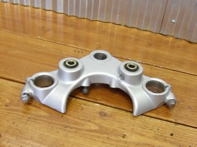 88-12 Yamaha Virago Vstar XV250 HASTE SUPERIOR TRIPLA BRAÇADEIRA DE GARFO ÁRVORE 2UJ-W2341-00-35 - Imagem 1 de 3