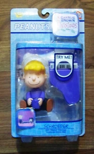 FIGURA MEMORIA LANE CHARLIE BROWN NAVIDAD 2006 5" - SCHROEDER Y PIANO MUSICAL - Imagen 1 de 3