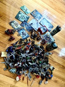 Huge LEGO Bionicle Bulk Lot Collection w/ Brutaka 8734 & Piraka Stronghold 8894